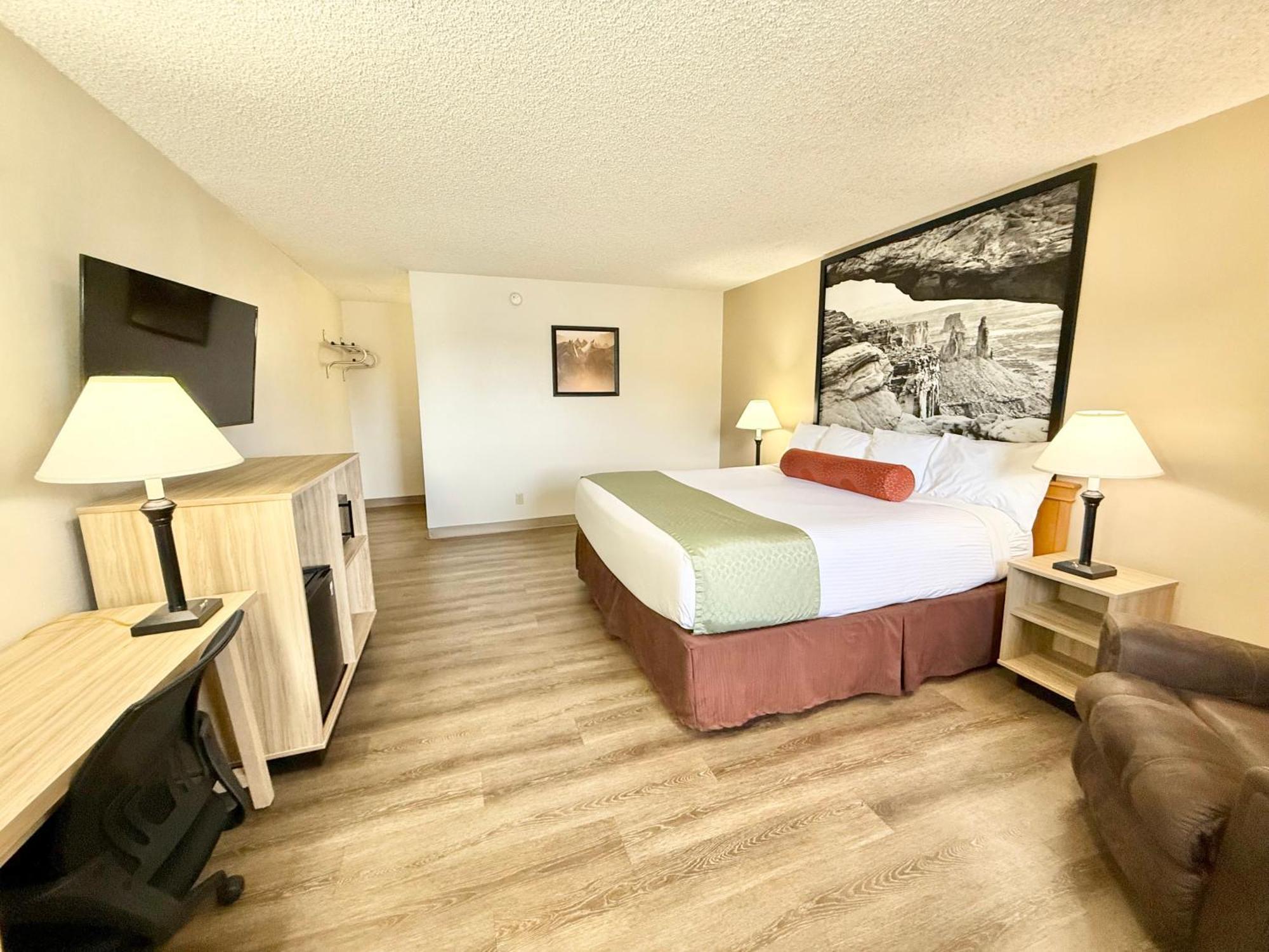 Hotel Super 8 By Wyndham Salina/scenic Hills Area 2*