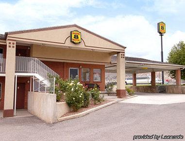 Super 8 By Wyndham Salina/scenic Hills Area Hotel Salina