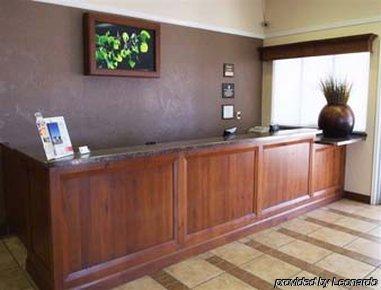 Super 8 By Wyndham Salina/scenic Hills Area Hotel 2*